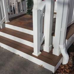 Stairs in Standard Decking Material (Composite/Wood)